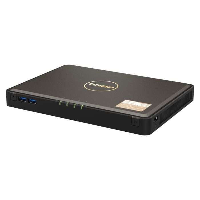 QNAP NAS za 4x NVMe SSD